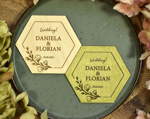 polska firma, podstawki pod kubek z imionami, heksagon, upominek dla gości