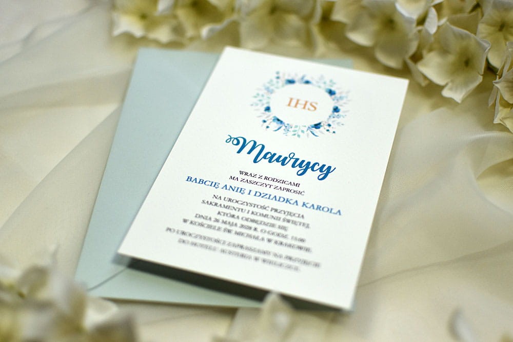 Niebieskie zaproszenie na Chrzest lub Komunię Świętą dla synka.
