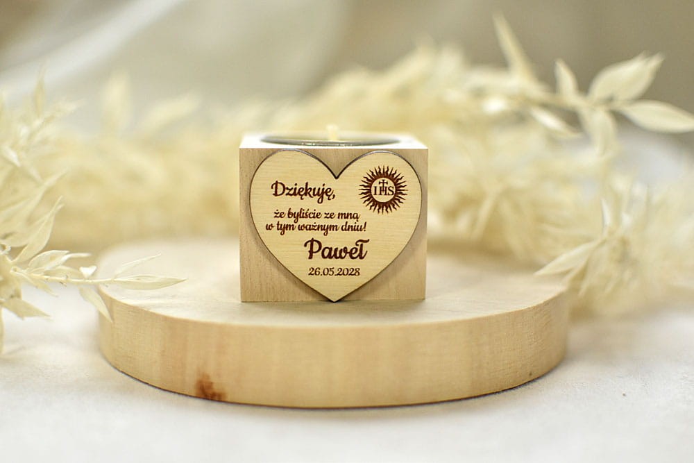 Świecznik upominek dla gości komunijnych lub na Chrzciny.