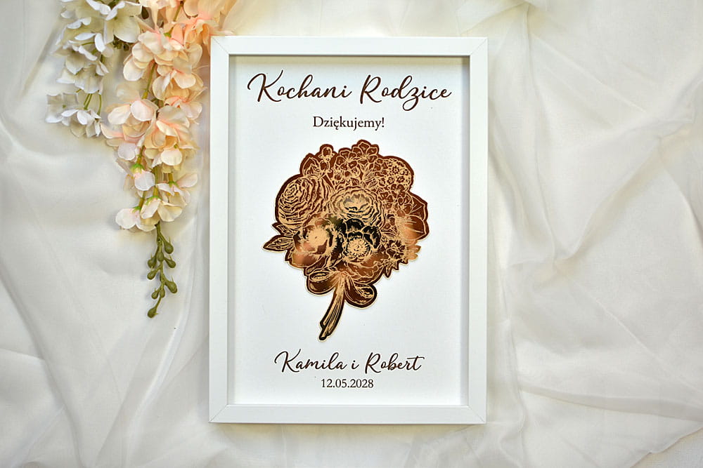 Podziękowanie ślubne dla Rodziców, obraz glamour z bukietem kwiatów ze złotego plexi w białej ramce