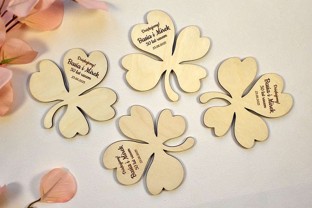 podkładka pod kubek w kształcie liścia koniczynki