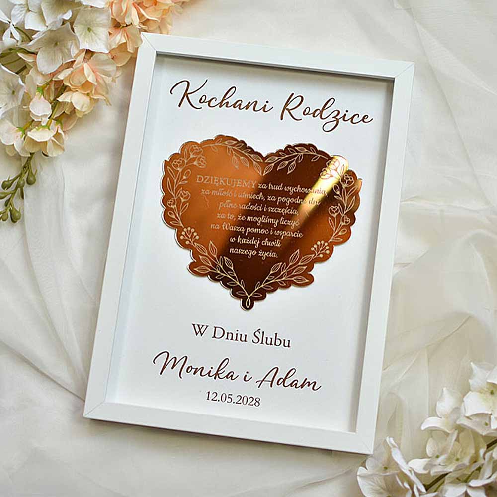 podziękowania dla rodziców na weselu, obraz ze złotym grawerowanym sercem w białej ramce