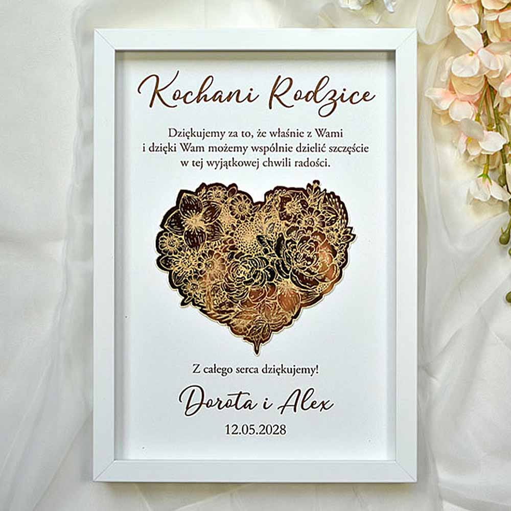 prezent dla Chrzestnych, Rodziców na ślubie od Państwa Młodych, złote serce z grawerem z motywem kwiatów w ramce