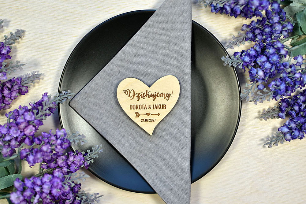 upominki dla gości weselnych, urodzinowych, magnes w kształcie serca z napisem Dziękujemy