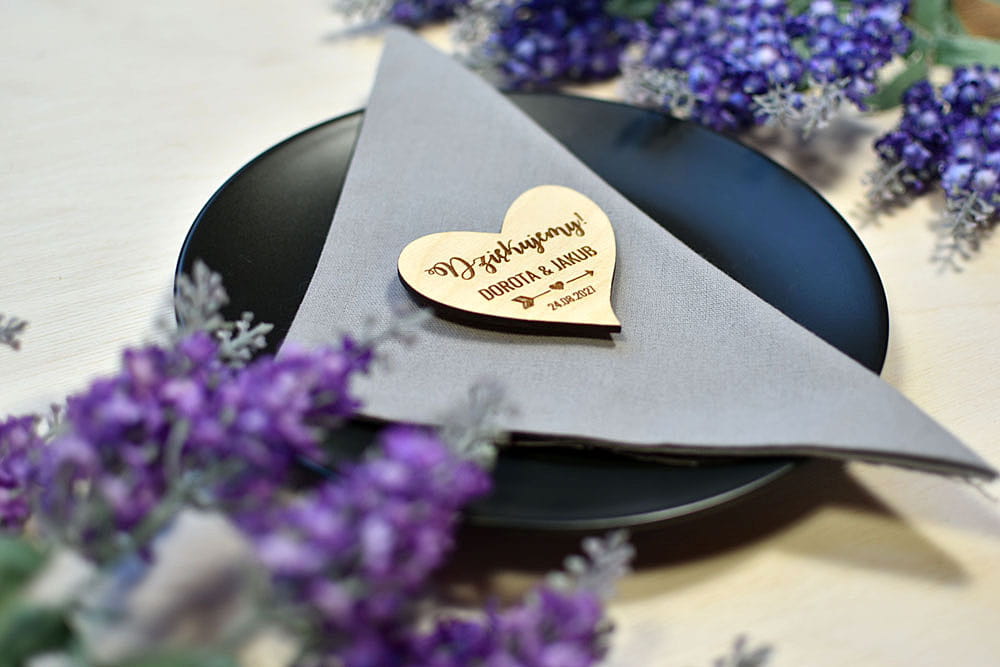 upominki dla gości weselnych, urodzinowych, magnes w kształcie serca z napisem Dziękujemy