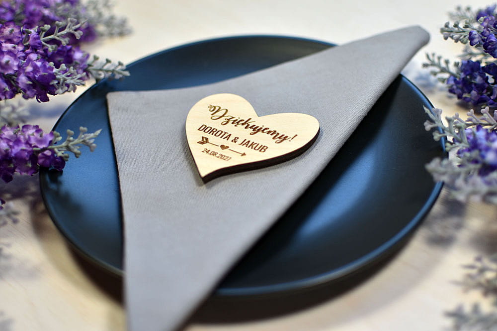 upominki dla gości weselnych, urodzinowych, magnes w kształcie serca z napisem Dziękujemy