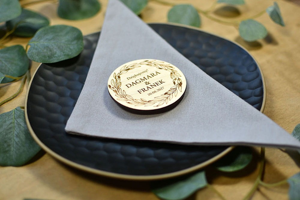 magnesy weselne na lodówkę, wzór wieniec laurowy, upominek dla gości