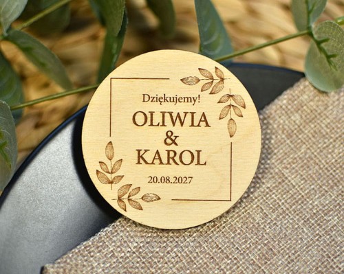 proste eleganckie magnesy na lodówkę, podarunki dla gości weselnych z grawerem