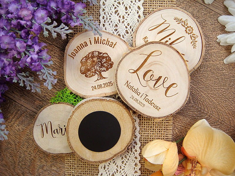rustykalne prezenty dla gości weselnych, magnes na lodówkę ze wzorem drzewa, plaster drewna